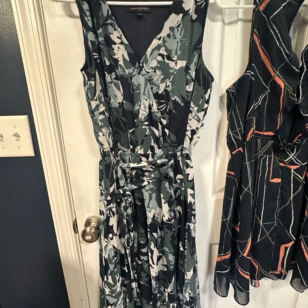 Banana Republic Green and White Midi Dress